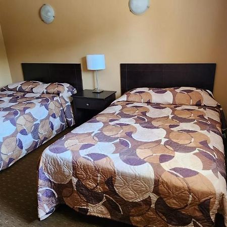 Viking Inn Gimli Екстериор снимка